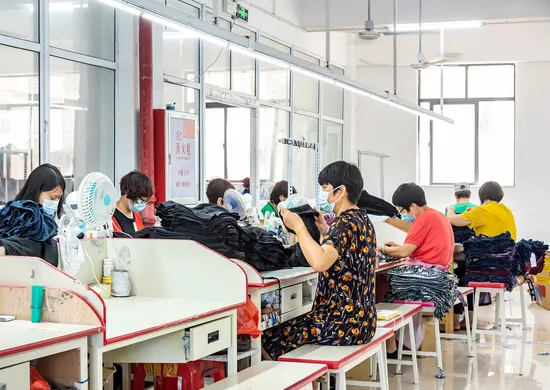 Women Ice Silk Ondergoed Tracelss Panty One Piece Slips Low Waist Laser Cut Brief Seamless Underwear Woman Pan 