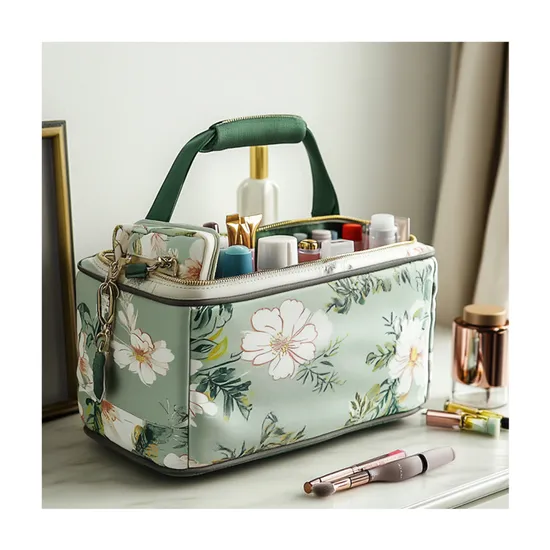 Custom Large Capacity Luxury Cosmetic Bag Portable Leather Waterproof Cosmetic Storage Travel Makeuppouch Bag Toiletry Bag 